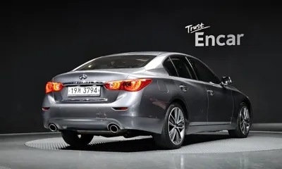 Infiniti Q50 2015, 82064 км, за 5616.12 USD