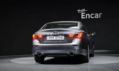 Infiniti Q50 2015, 82064 км, за 5616.12 USD