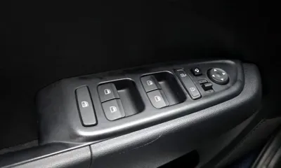 Hyundai Venue 2020, 63867 км, за 9253.88 USD - фото 27