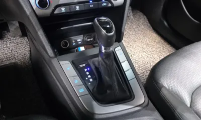 Hyundai Avante 2016, 164205 км, за 4620.57 USD - фото 9