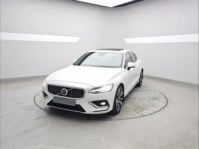 Volvo S60 · 2024 год