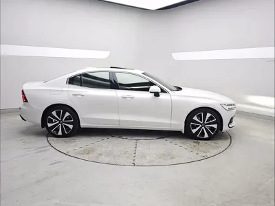 Volvo S60 2024, 18089 км, за 25211.74 USD