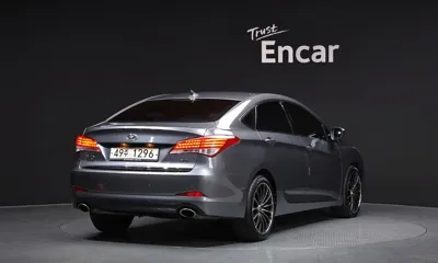 Hyundai i40 2012, 151273 км, за 2973.24 USD