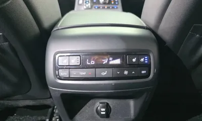 Hyundai Palisade 2019, 118284 км, за 16082.45 USD - фото 18
