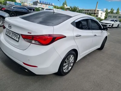 Hyundai Avante 2014, 151187 км, за 3087.82 USD
