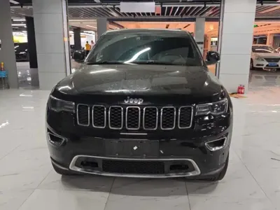 Jeep Grand Cherokee (Import) · 2022 год