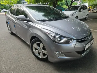 Hyundai Avante 2014, 95800 км, за 3118.03 USD