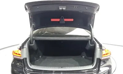 Hyundai Genesis 2014, 142180 км, за 7944.26 USD - фото 19