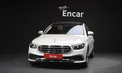 Mercedes-Benz E-Class 2023, 45721 км, за 40851.43 USD