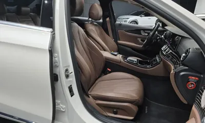 Mercedes-Benz E-Class 2023, 45721 км, за 40851.43 USD - фото 10