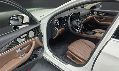 Mercedes-Benz E-Class 2023, 45721 км, за 40851.43 USD - фото 11
