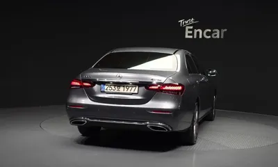 Mercedes-Benz E-Class 2022, 109887 км, за 20677.43 USD
