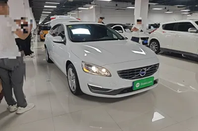 Volvo S60 2015, 108100 км, за 7279 USD