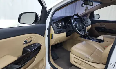 Kia Canival 2019, 131069 км, за 11100.1 USD - фото 10