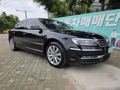 Volkswagen Phaeton 2014, 168172 км, за 12377.86 USD