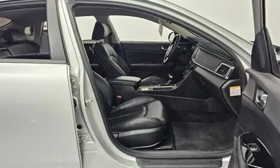 Kia K5 2018, 82027 км, за 8523.29 USD - фото 10
