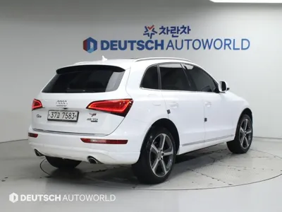 Audi Q5 2015, 140687 км, за 8204.72 USD