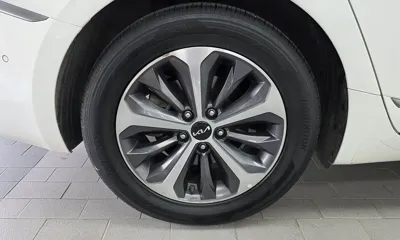 Kia K8 2023, 158812 км, за 13668.03 USD