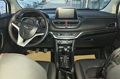 JAC Group Refine S3 · 2017 год