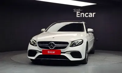 Mercedes-Benz E-Class 2017, 71093 км, за 14880.06 USD