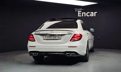 Mercedes-Benz E-Class 2017, 71093 км, за 14880.06 USD
