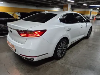 Kia K7 2016, 158217 км, за 4553.75 USD