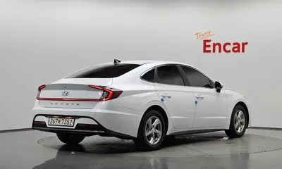 Hyundai Sonata 2022, 89572 км, за 10240.25 USD