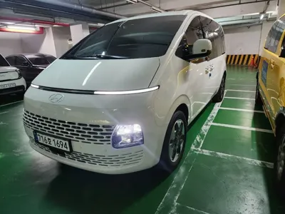 Hyundai Staria · 2025 год