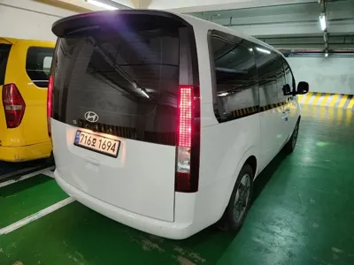 Hyundai Staria 2025, 500 км, за 23841.04 USD
