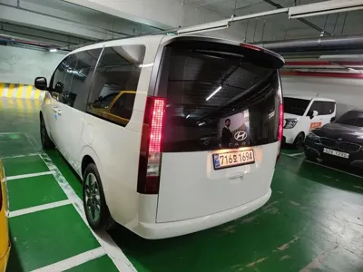 Hyundai Staria 2025, 500 км, за 23841.04 USD - фото 6