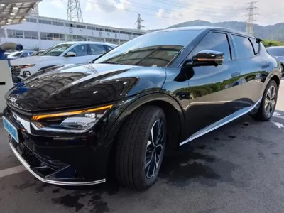 Kia EV6 · 2023 год