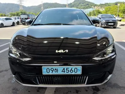Kia EV6 2023, 82123 км, за 8755.7 USD