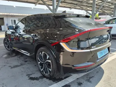 Kia EV6 2023, 82123 км, за 8755.7 USD
