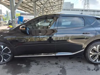 Kia EV6 2023, 82123 км, за 8755.7 USD - фото 7