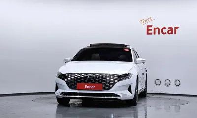 Hyundai Grandeur 2022, 61460 км, за 15953.63 USD