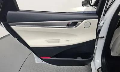 Hyundai Grandeur 2022, 61460 км, за 15953.63 USD - фото 25