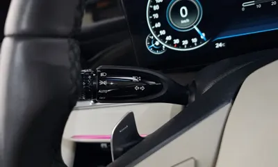 Hyundai Grandeur 2022, 61460 км, за 15953.63 USD - фото 39