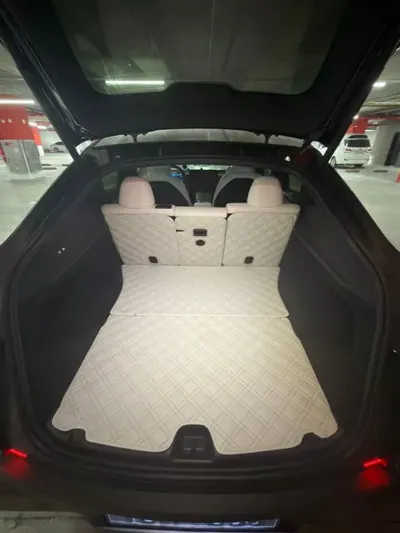 Tesla Model Y 2026, 5900 км, за 36103.45 USD