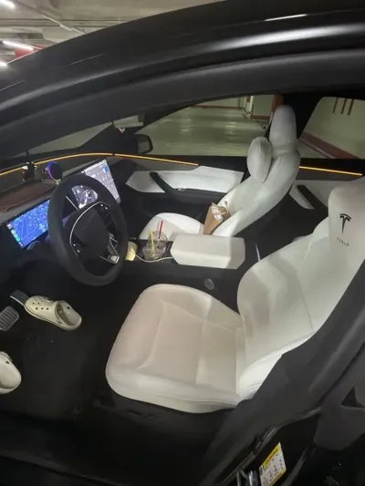 Tesla Model Y 2026, 5900 км, за 36103.45 USD