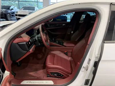 Porsche Panamera 2024, 17158 км, за 98326.46 USD - фото 7