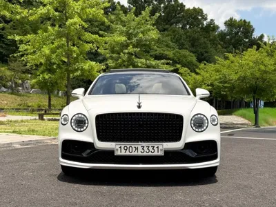 Bentley Flying Spur 2023, 22200 км, за 169017.69 USD