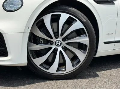Bentley Flying Spur 2023, 22200 км, за 169017.69 USD