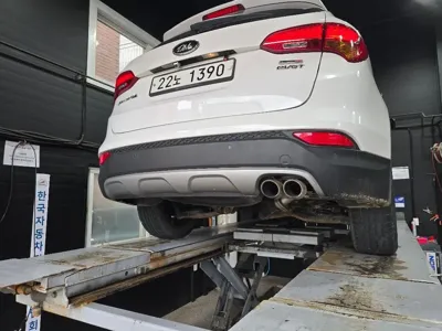 Hyundai Santafe 2013, 174020 км, за 5205.21 USD