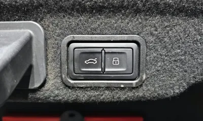 Audi A8 2015, 175568 км, за 12430.94 USD - фото 20