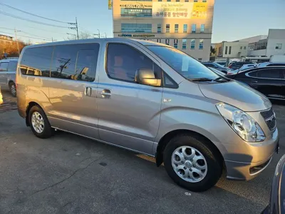 Hyundai Starex 2015, 230200 км, за 4569.53 USD