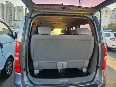 Hyundai Starex 2015, 230200 км, за 4569.53 USD