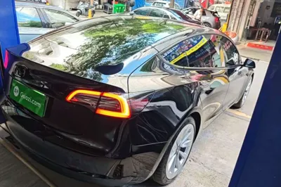 Tesla Model 3 2022, 27000 км, за 24160 USD