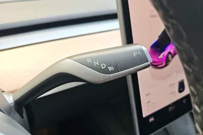 Tesla Model 3 2022, 27000 км, за 24160 USD - фото 16