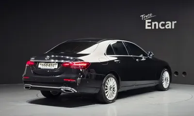 Mercedes-Benz E-Class 2021, 85693 км, за 21387.24 USD