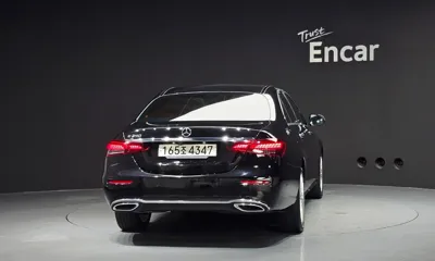 Mercedes-Benz E-Class 2021, 85693 км, за 21387.24 USD